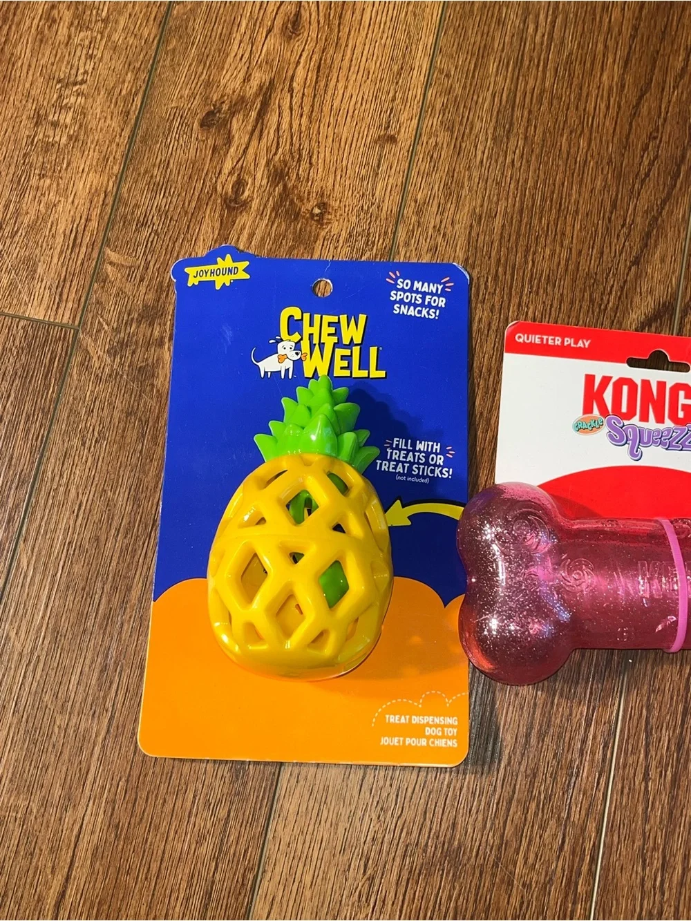 New Lot of 3 Dog Toys Kong & Chew Well Pineapple